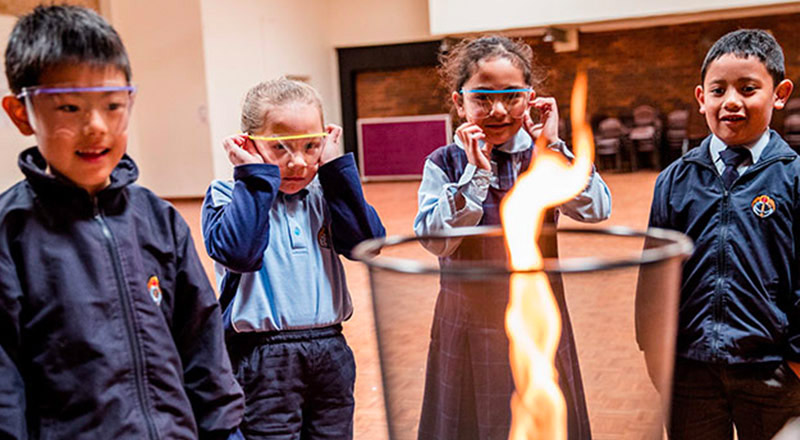 Catholic Schools Parramatta Diocese primary students conducting science experiment