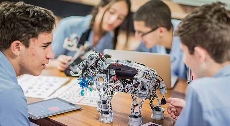 CSPD Students learning robotics