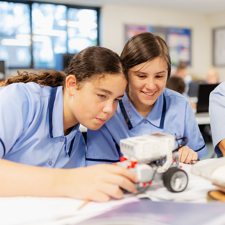 Penola Catholic College Emu Plains students