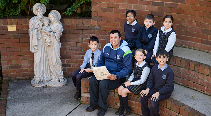 St Bernadette's Primary Castle Hill; REC; Religion; Statue; Cross; Crucifix; Faith